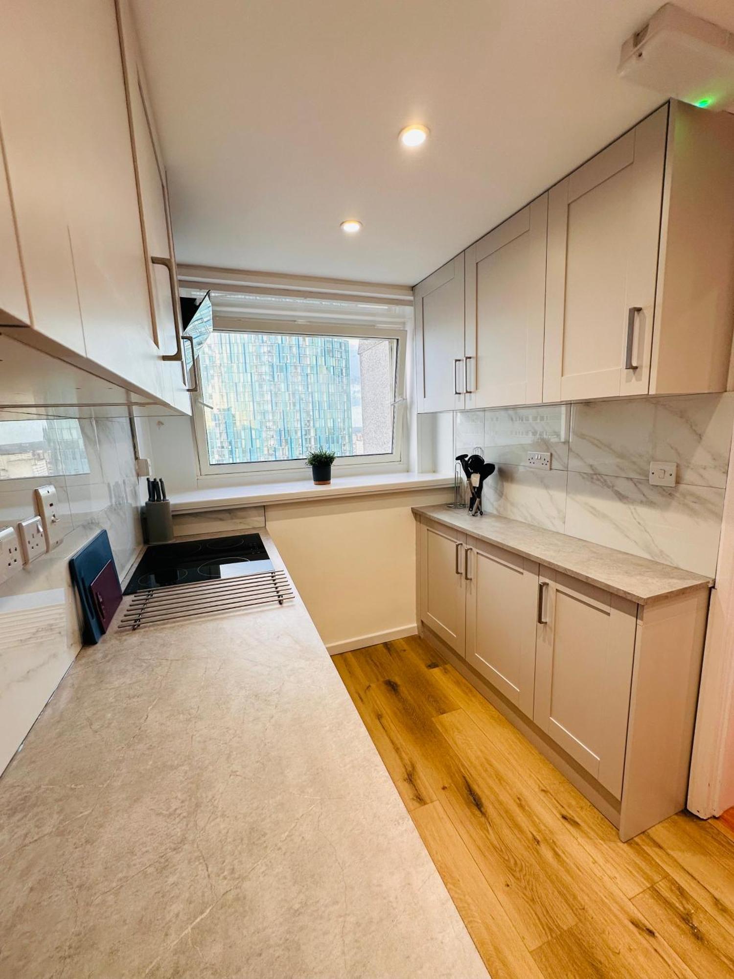 B - Newley Renovated Private Self-Contained Room In A Shared Apartment In Birmingham City Centre Exterior foto